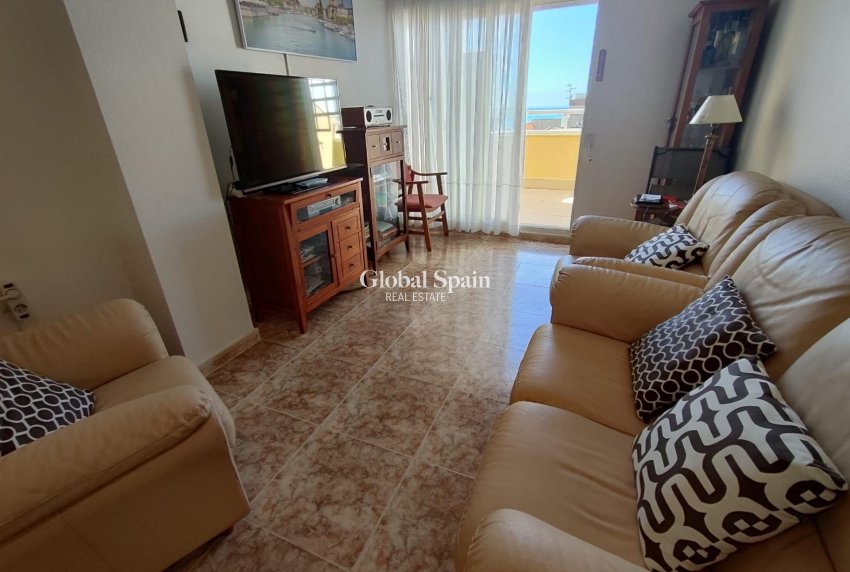 Odsprzedaż - PENTHOUSE -
TORREVIEJA - Paseo maritimo