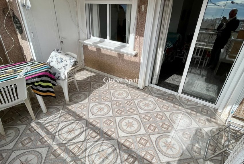 Odsprzedaż - PENTHOUSE -
TORREVIEJA - Playa de cura