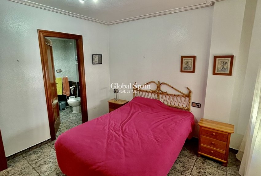 Odsprzedaż - PENTHOUSE -
TORREVIEJA - Playa de cura