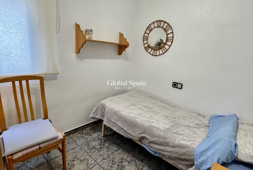 Odsprzedaż - PENTHOUSE -
TORREVIEJA - Playa de cura