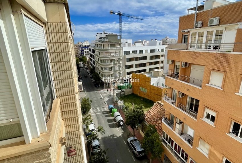 Odsprzedaż - PENTHOUSE -
TORREVIEJA - Playa de cura