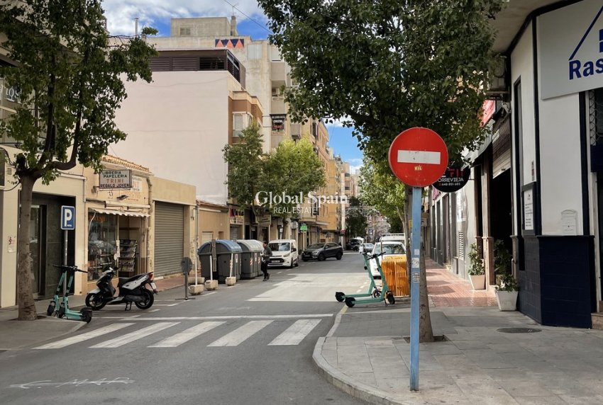 Odsprzedaż - PENTHOUSE -
TORREVIEJA - Playa de cura