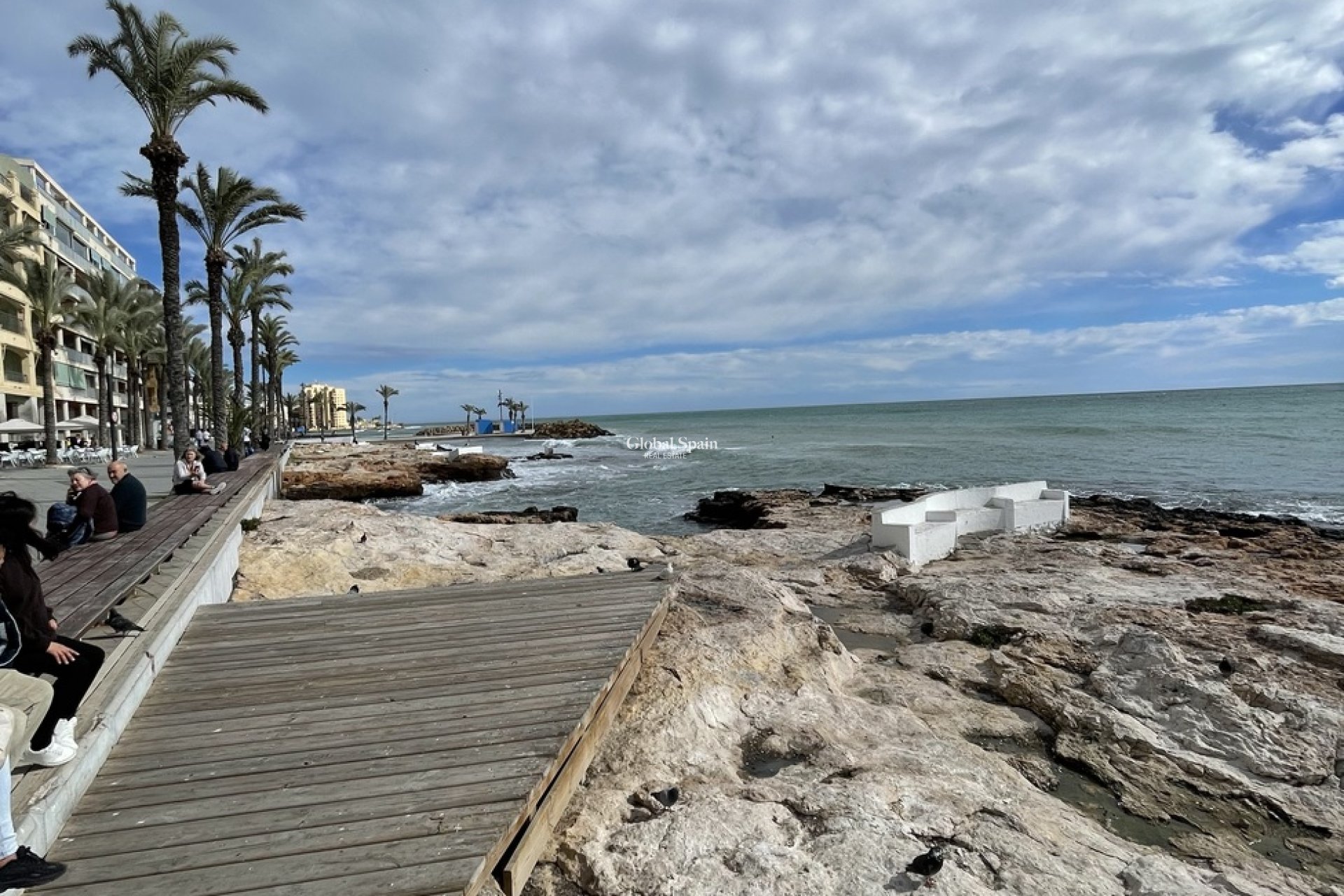 Odsprzedaż - PENTHOUSE -
TORREVIEJA - Playa de cura