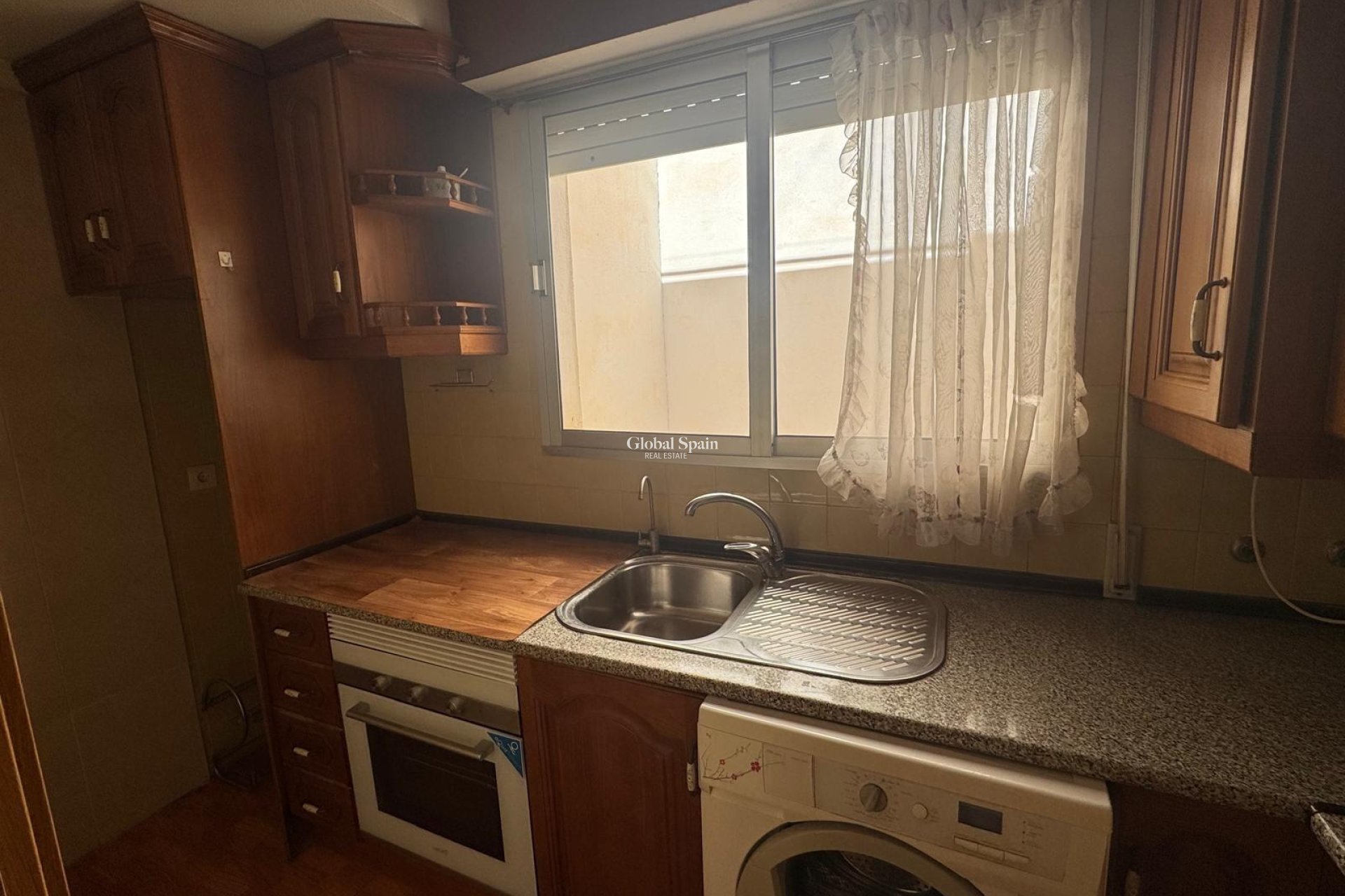 Odsprzedaż - PENTHOUSE -
TORREVIEJA - Playa de los Locos