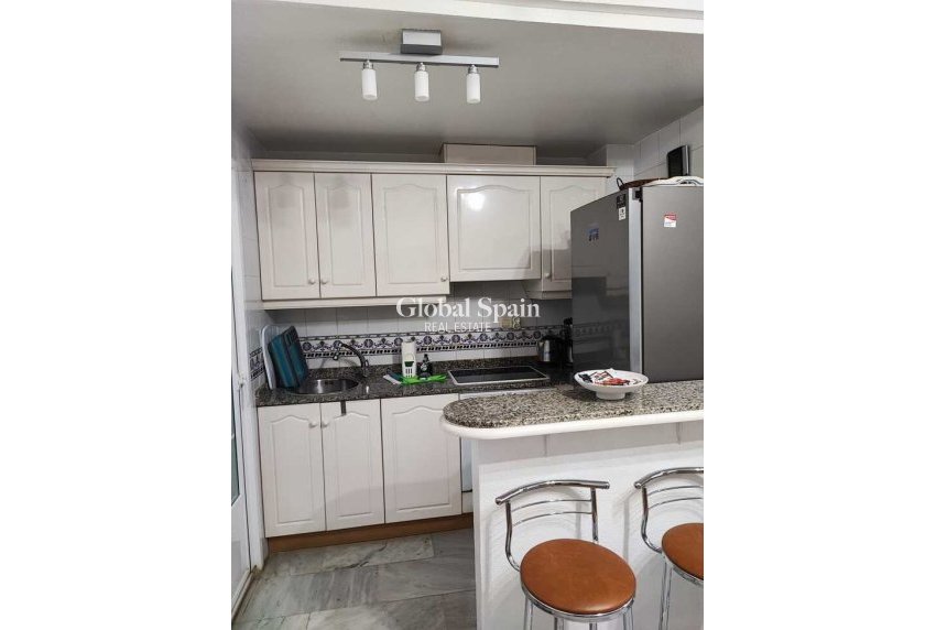 Odsprzedaż - PENTHOUSE -
TORREVIEJA - Playa de los Locos