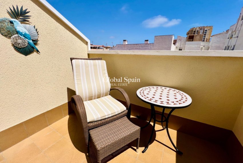 Odsprzedaż - PENTHOUSE -
TORREVIEJA - Playa de los Locos