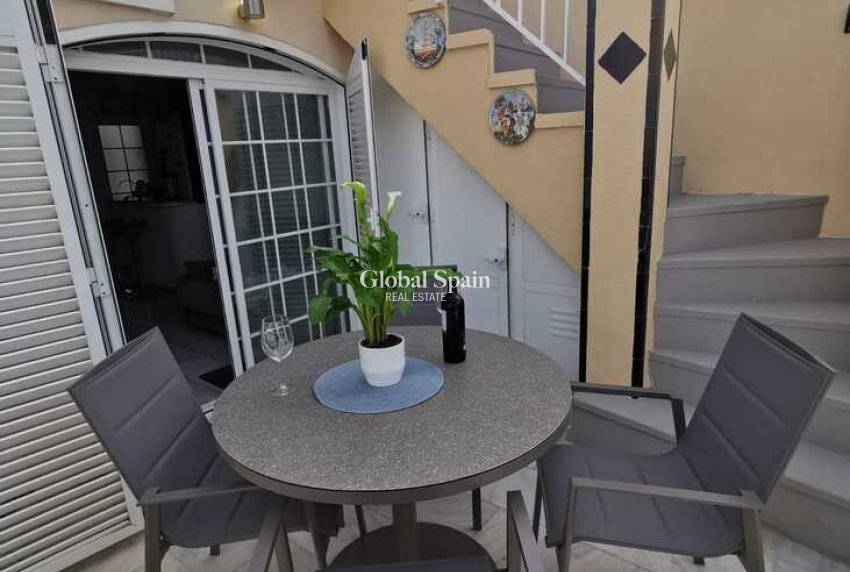 Odsprzedaż - PENTHOUSE -
TORREVIEJA - Playa de los Locos