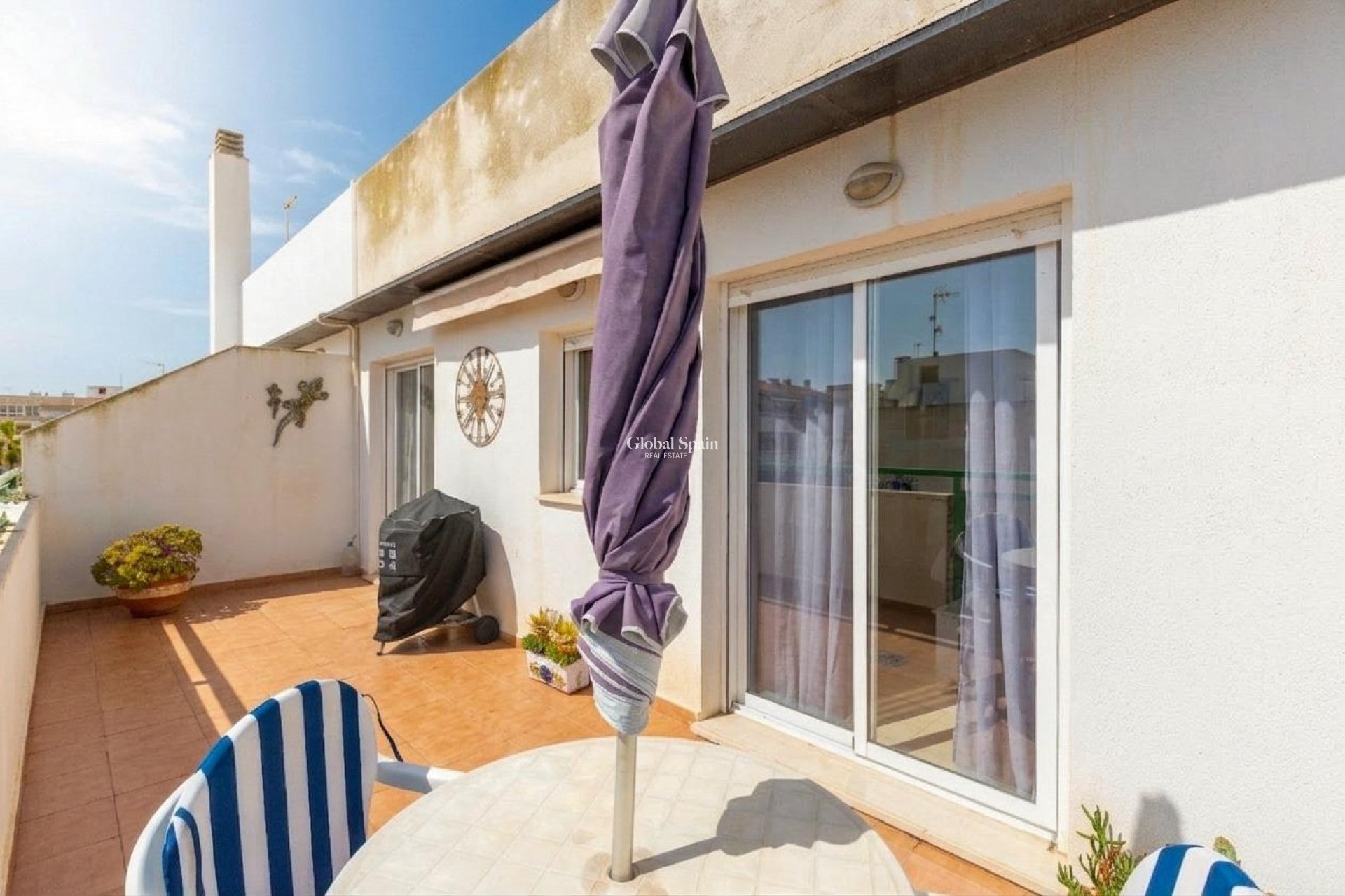Odsprzedaż - PENTHOUSE -
TORREVIEJA - Playa de los locos