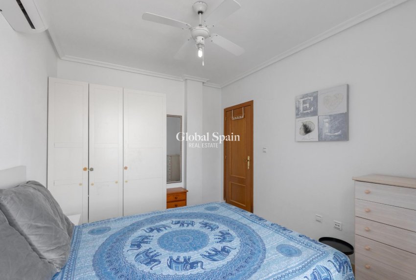 Odsprzedaż - PENTHOUSE -
TORREVIEJA - Playa de los locos