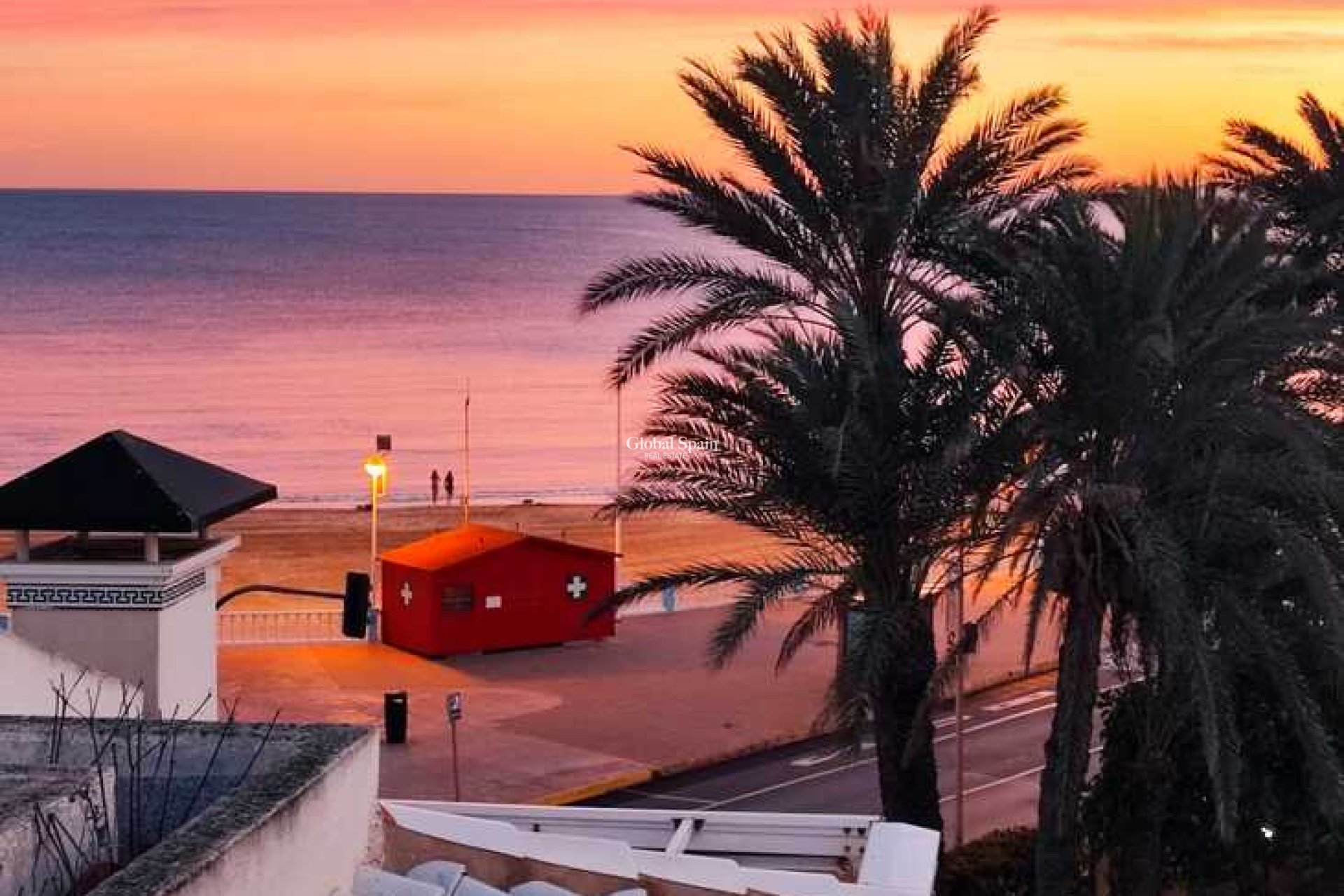 Odsprzedaż - PENTHOUSE -
TORREVIEJA - Playa de los Locos