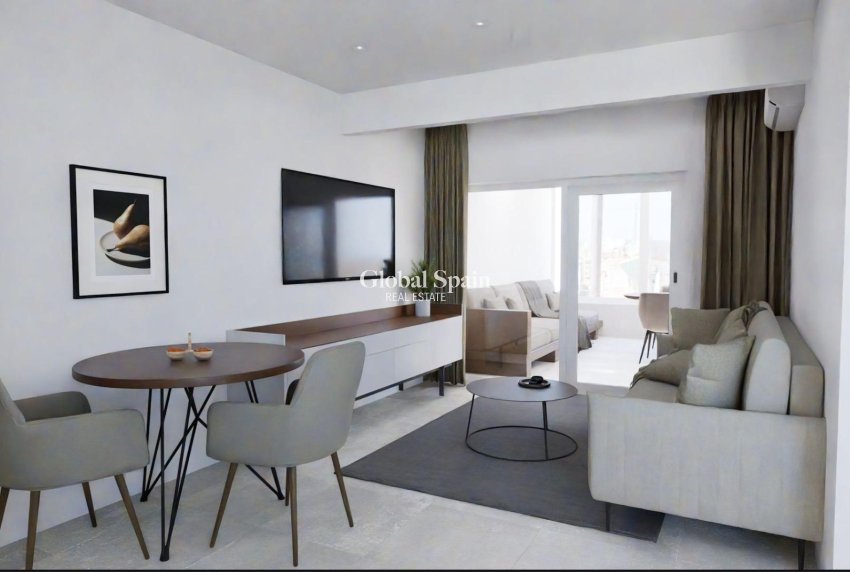 Odsprzedaż - PENTHOUSE -
TORREVIEJA - Playa del Cura