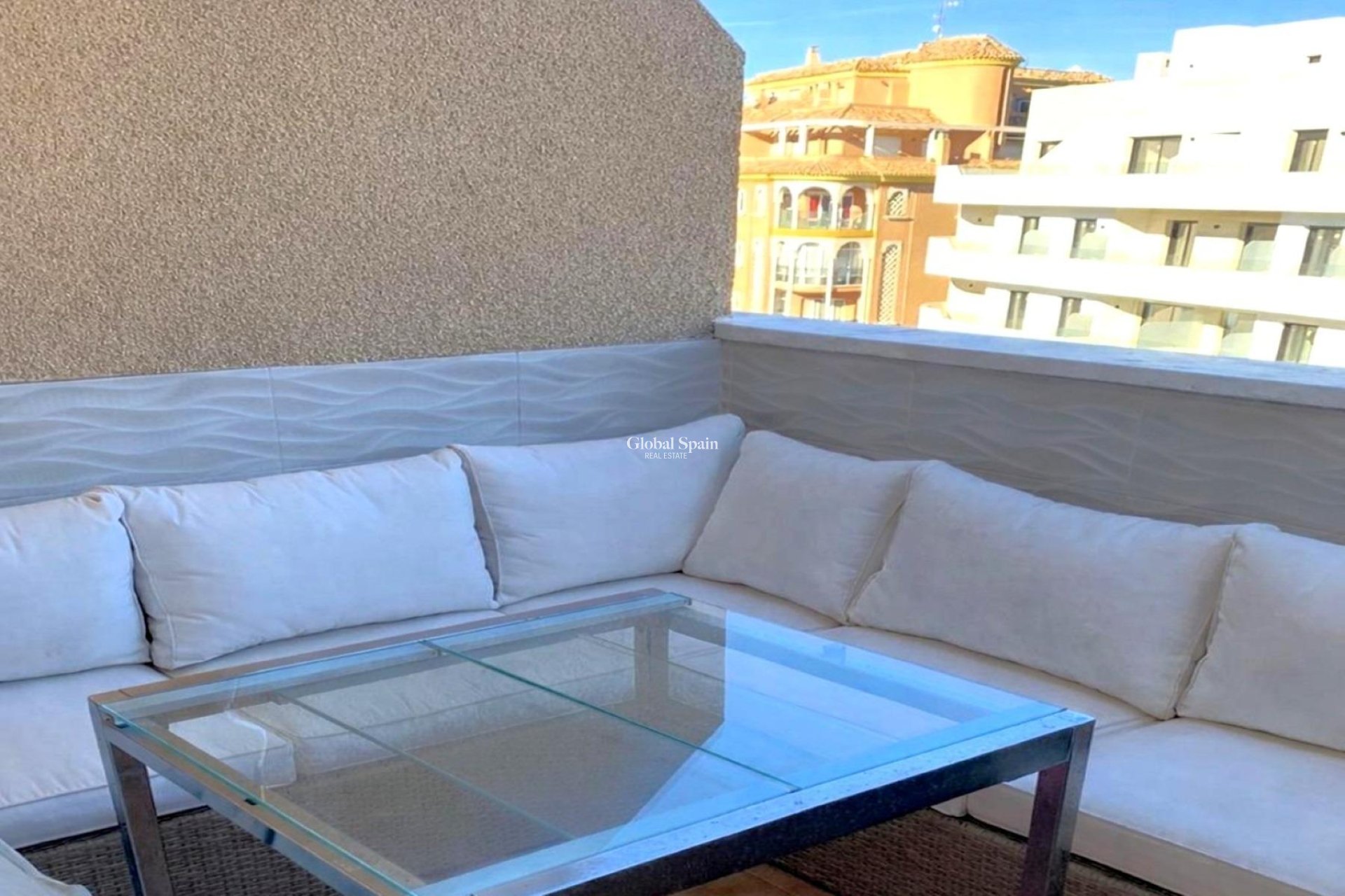 Odsprzedaż - PENTHOUSE -
TORREVIEJA - Playa del Cura
