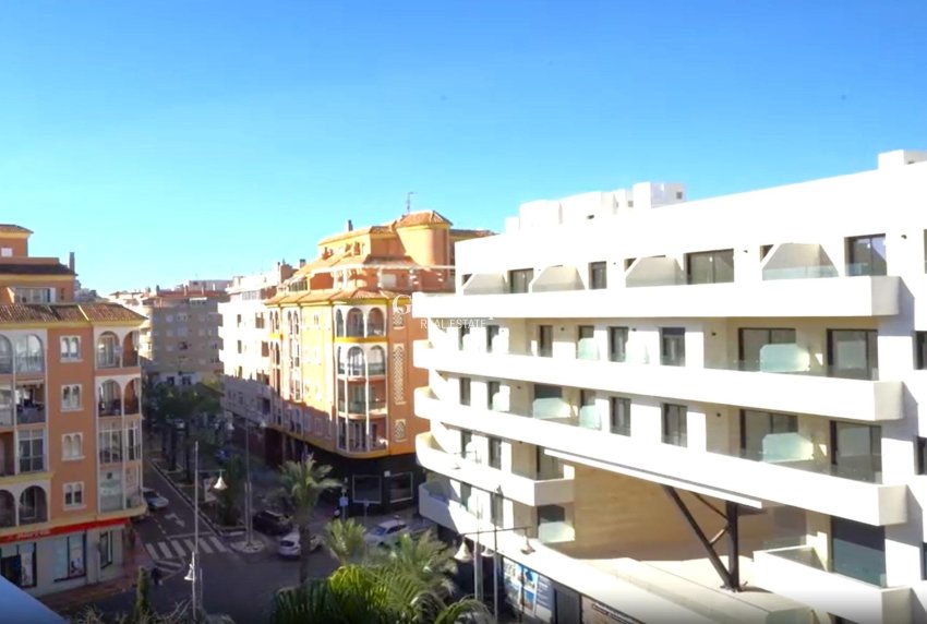 Odsprzedaż - PENTHOUSE -
TORREVIEJA - Playa del Cura