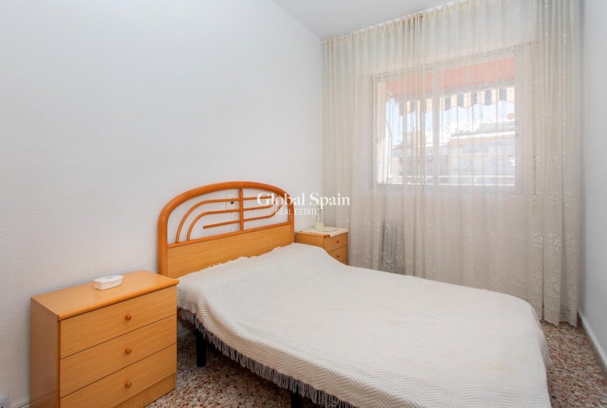 Odsprzedaż - PENTHOUSE -
TORREVIEJA - Playa del Cura