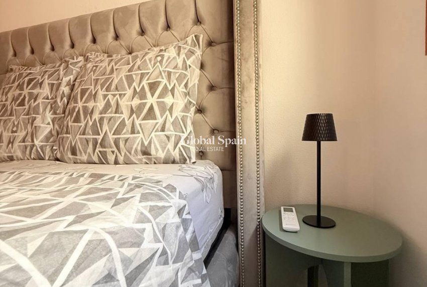 Odsprzedaż - PENTHOUSE -
TORREVIEJA - Playa del Cura