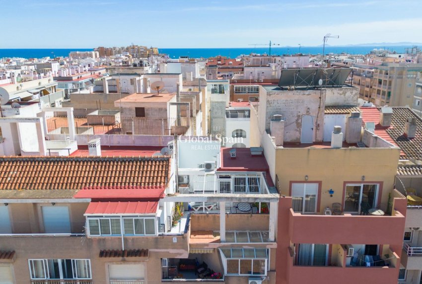Odsprzedaż - PENTHOUSE -
TORREVIEJA - Playa del cura