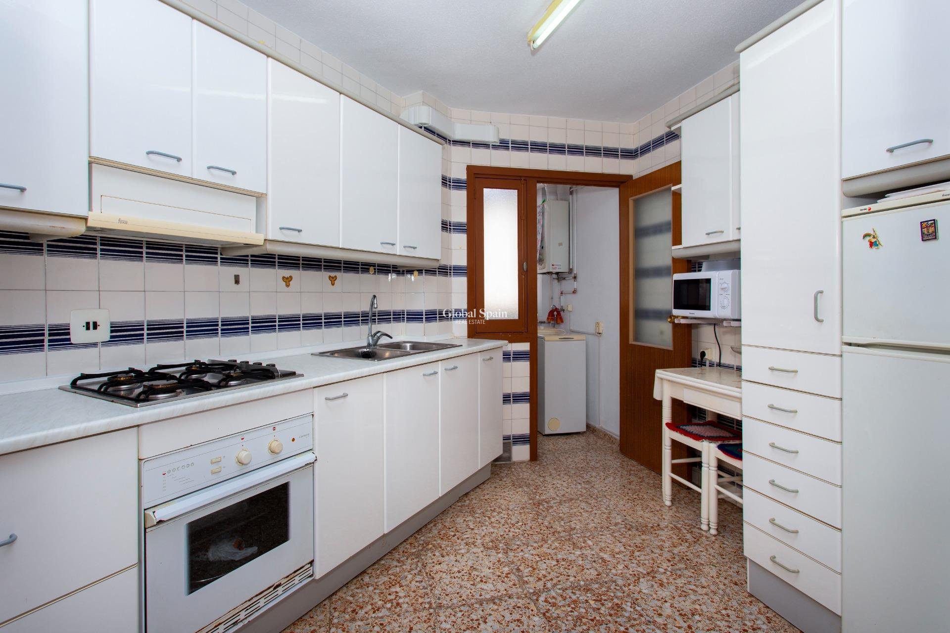 Odsprzedaż - PENTHOUSE -
TORREVIEJA - Playa del Cura