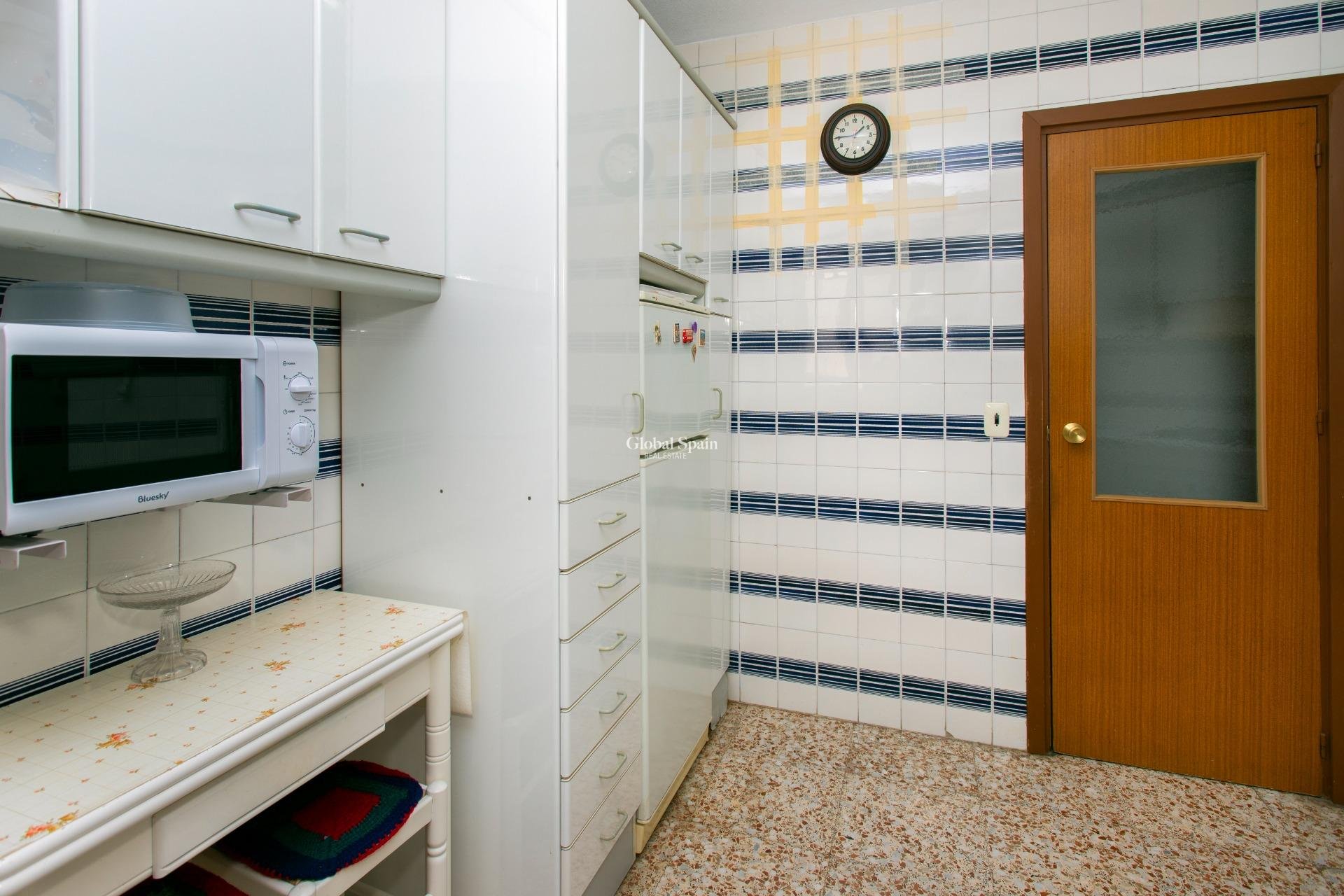 Odsprzedaż - PENTHOUSE -
TORREVIEJA - Playa del Cura