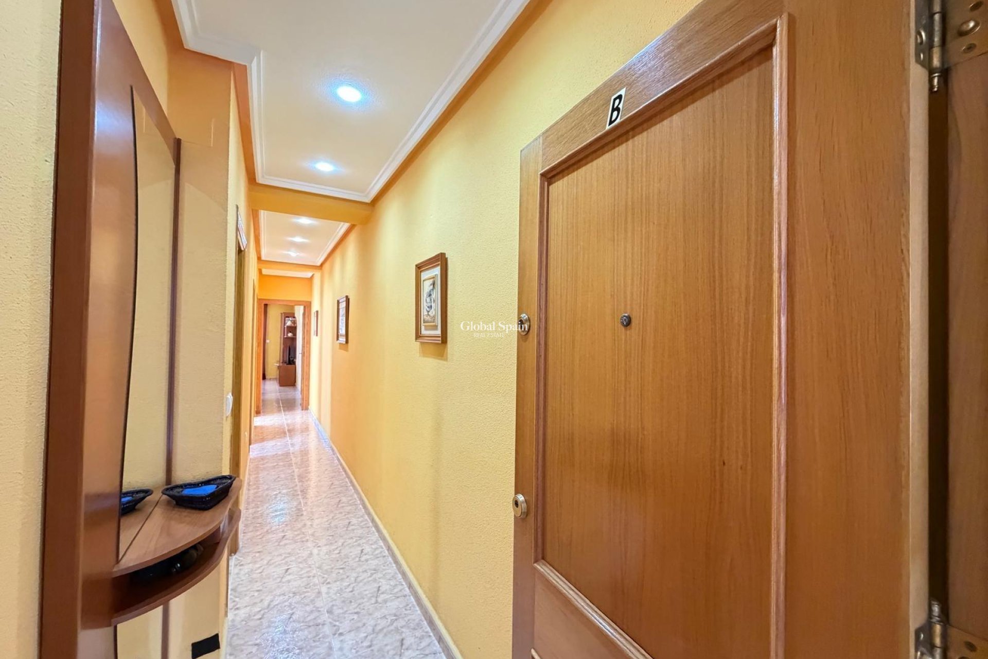 Odsprzedaż - PENTHOUSE -
TORREVIEJA - Playa del Cura
