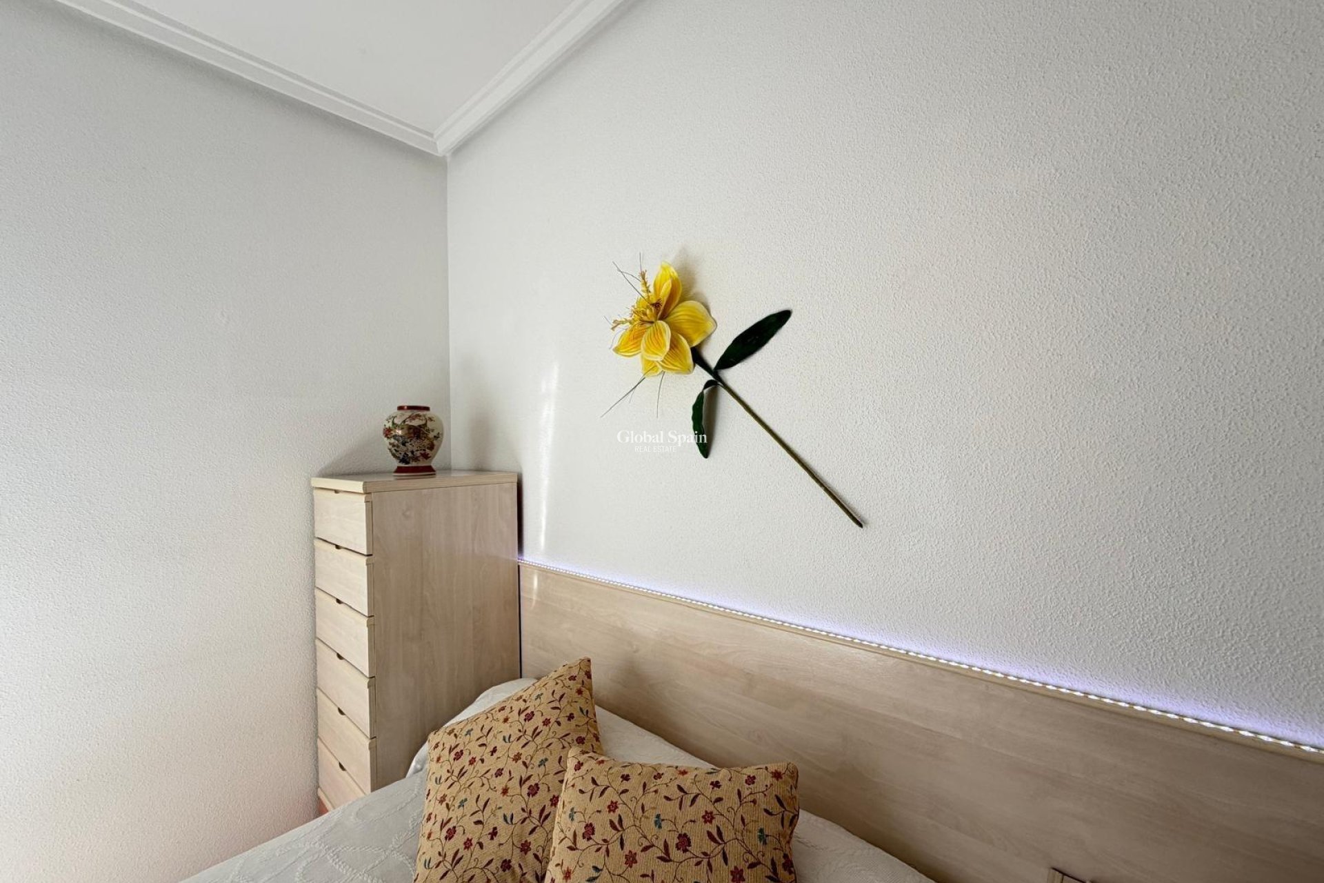Odsprzedaż - PENTHOUSE -
TORREVIEJA - Playa del Cura