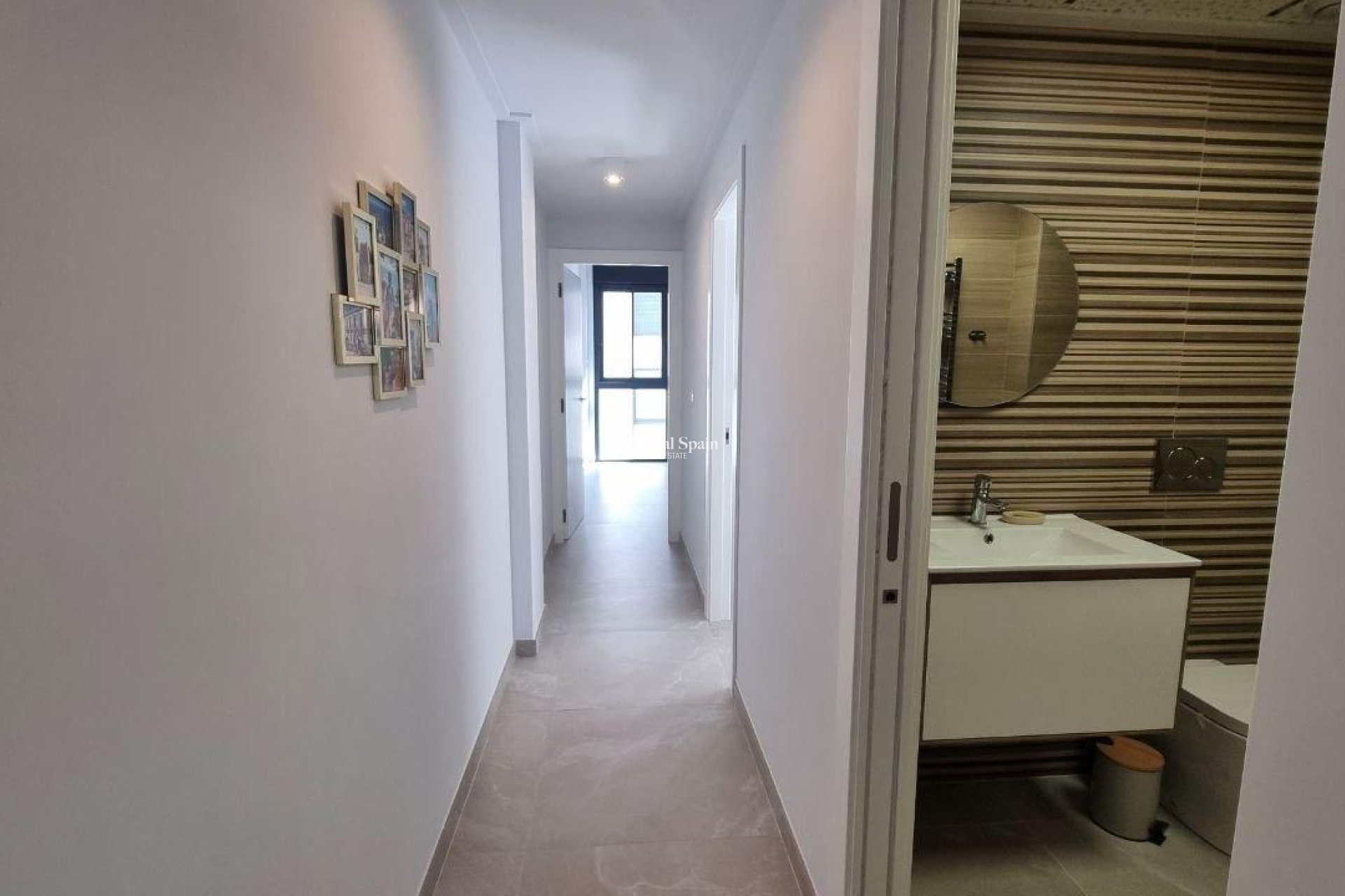 Odsprzedaż - PENTHOUSE -
TORREVIEJA - Playa del Cura