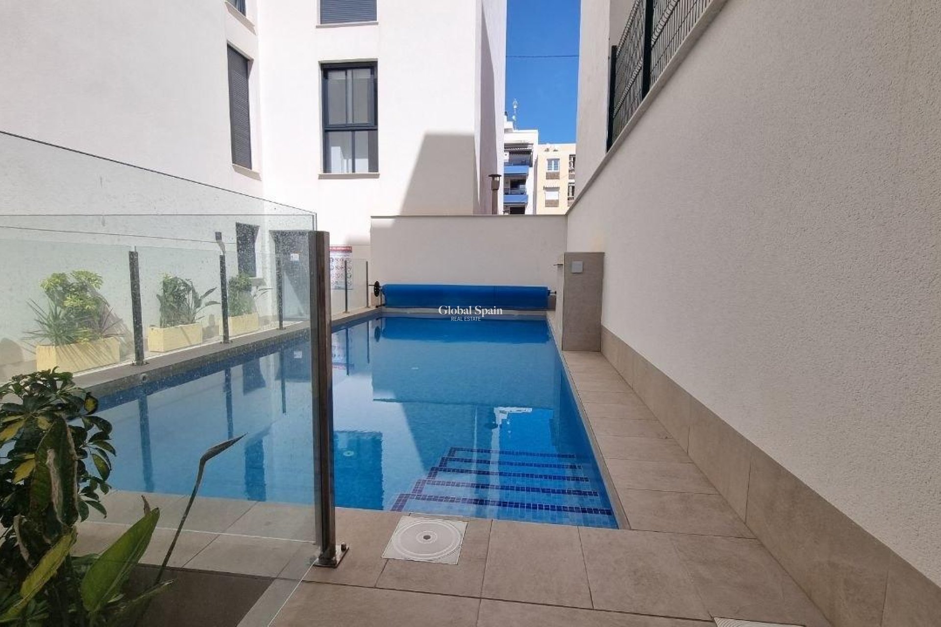 Odsprzedaż - PENTHOUSE -
TORREVIEJA - Playa del Cura