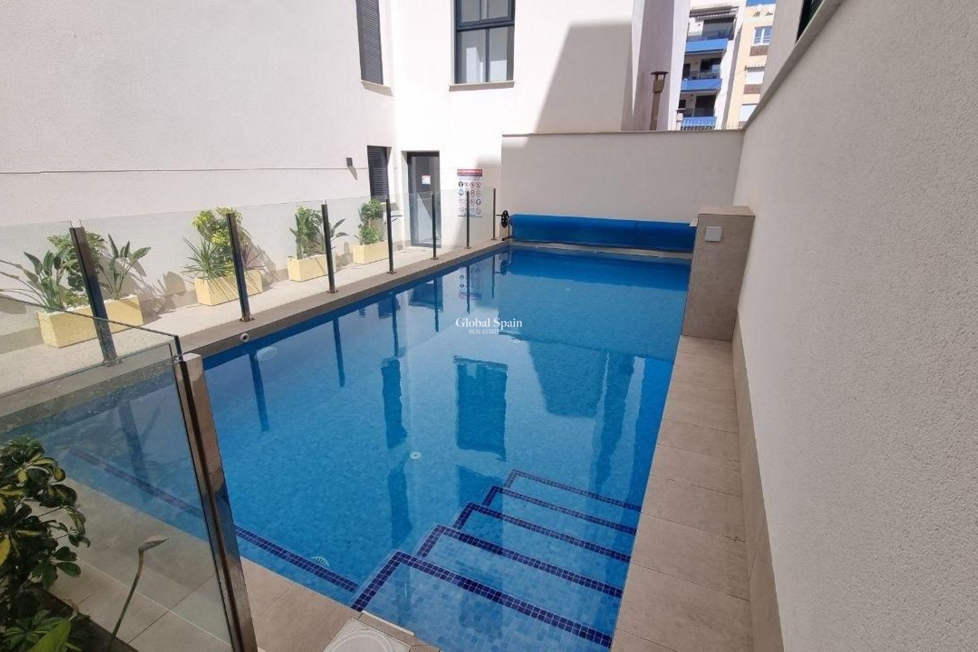 Odsprzedaż - PENTHOUSE -
TORREVIEJA - Playa del Cura