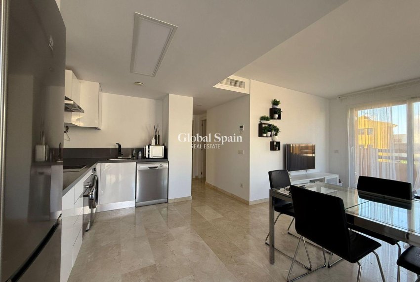 Odsprzedaż - PENTHOUSE -
TORREVIEJA - Punta Prima