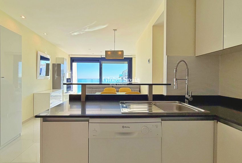 Odsprzedaż - PENTHOUSE -
TORREVIEJA - Punta Prima