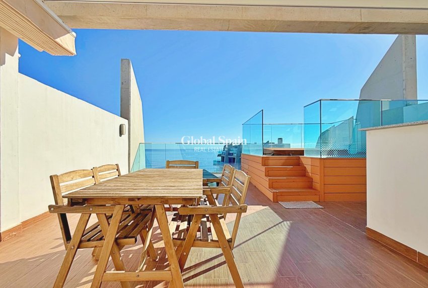 Odsprzedaż - PENTHOUSE -
TORREVIEJA - Punta Prima