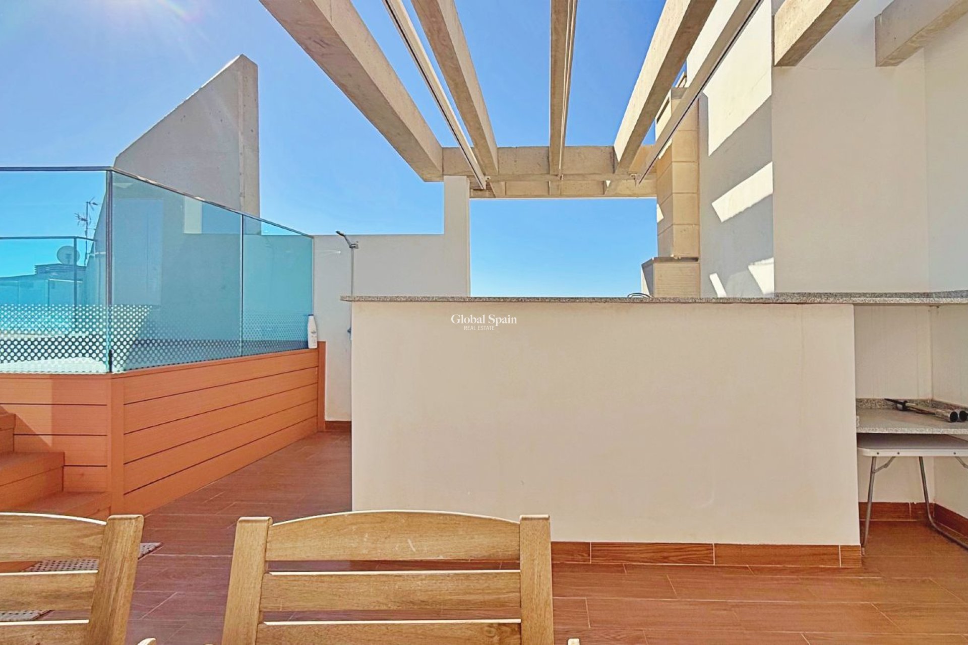 Odsprzedaż - PENTHOUSE -
TORREVIEJA - Punta Prima