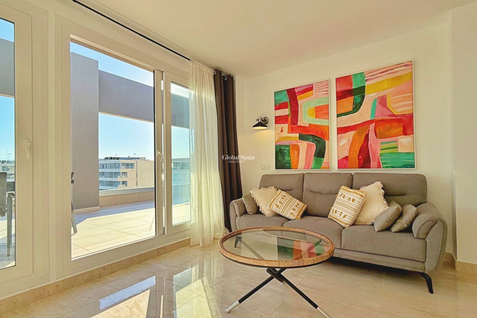 Odsprzedaż - PENTHOUSE -
TORREVIEJA - Punta Prima