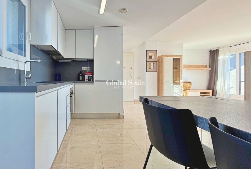 Odsprzedaż - PENTHOUSE -
TORREVIEJA - Punta Prima