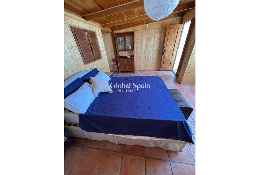 Odsprzedaż - PENTHOUSE -
TORREVIEJA - Punta Prima