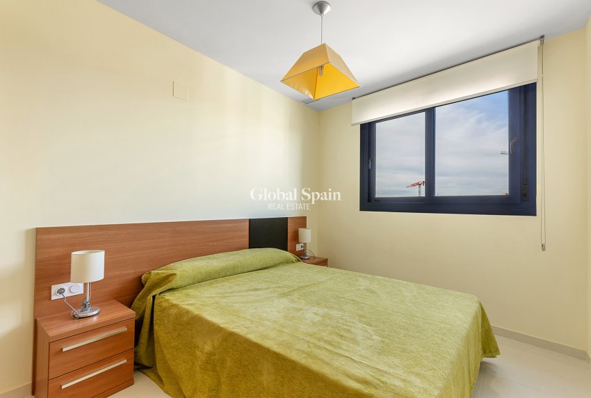 Odsprzedaż - PENTHOUSE -
TORREVIEJA - Punta Prima