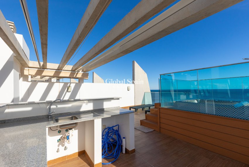 Odsprzedaż - PENTHOUSE -
TORREVIEJA - Punta Prima