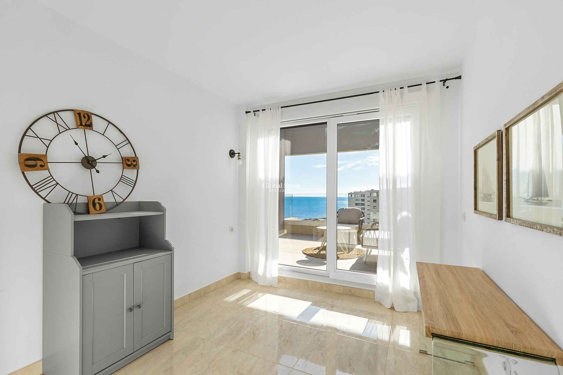 Odsprzedaż - PENTHOUSE -
TORREVIEJA - Punta Prima