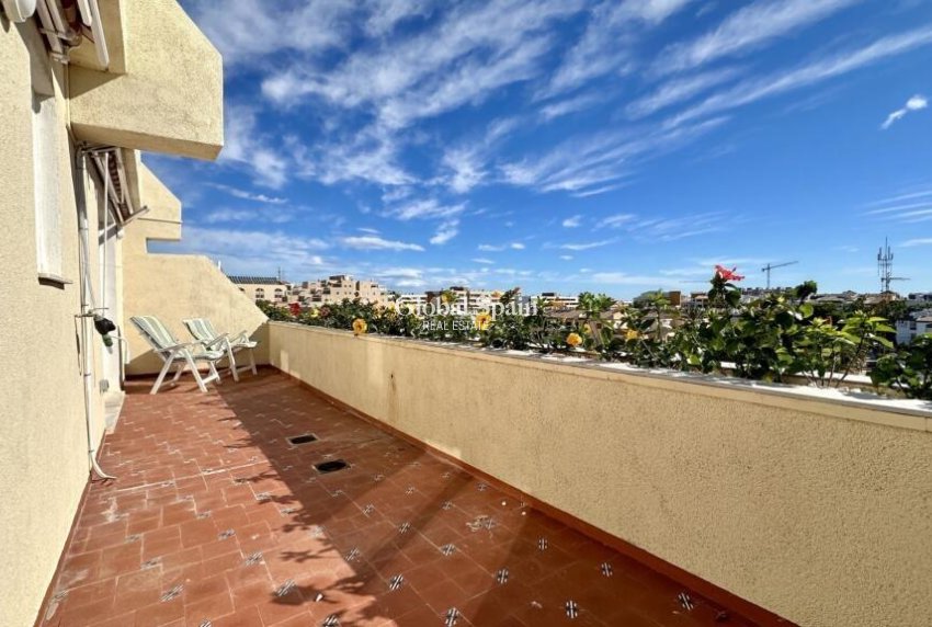 Odsprzedaż - PENTHOUSE -
TORREVIEJA - Punta Prima