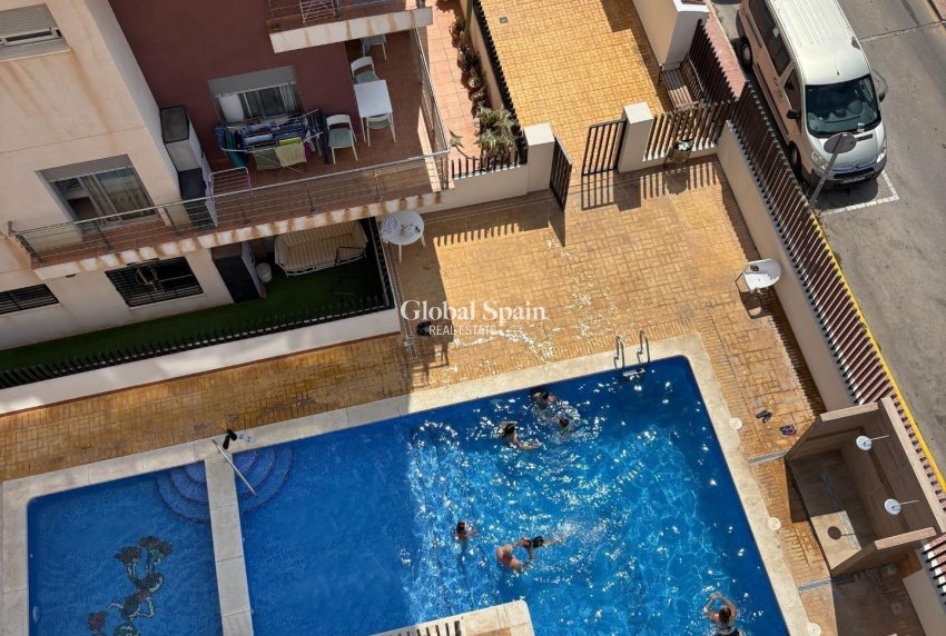 Odsprzedaż - PENTHOUSE -
TORREVIEJA - Punta Prima