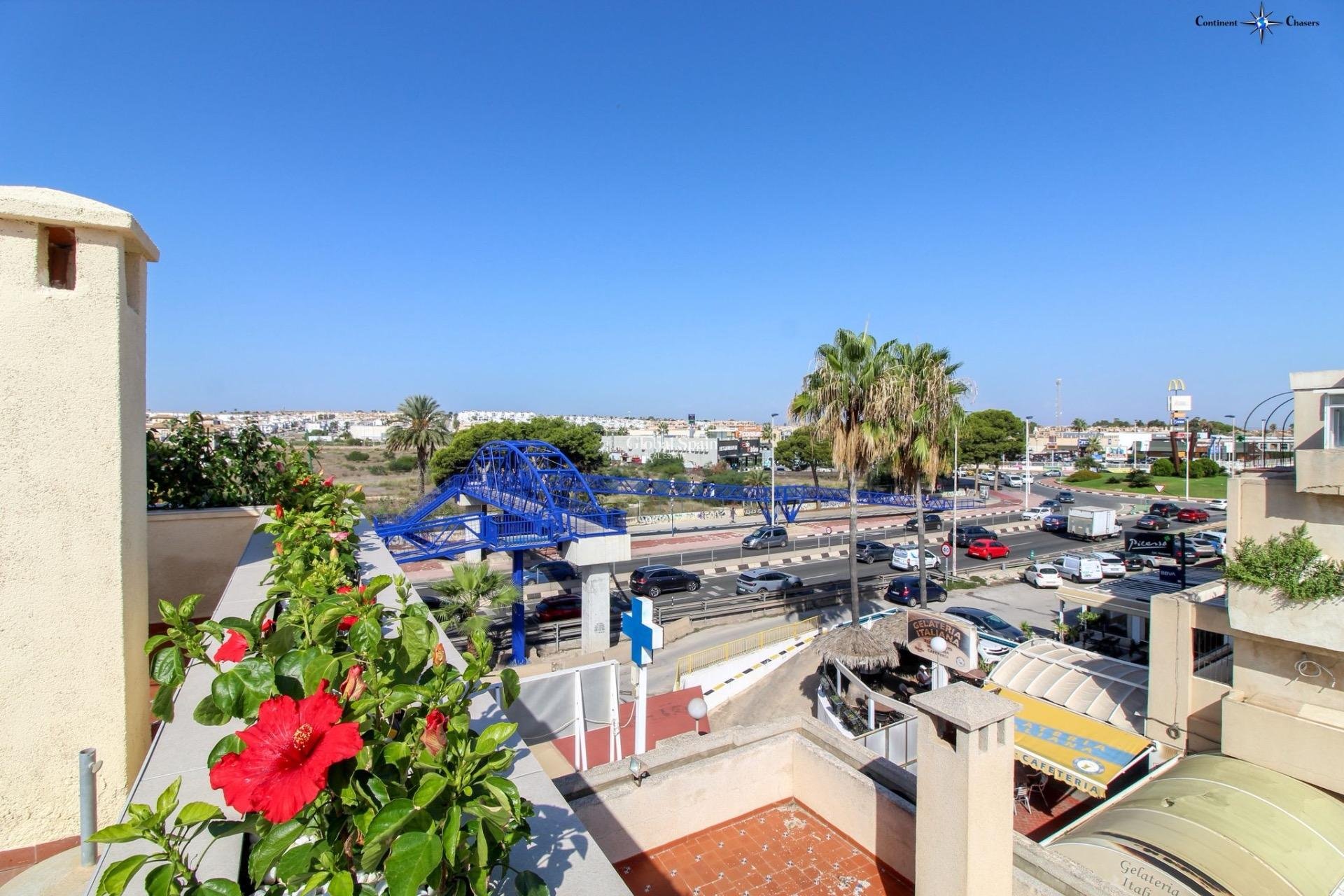 Odsprzedaż - PENTHOUSE -
TORREVIEJA - Punta Prima