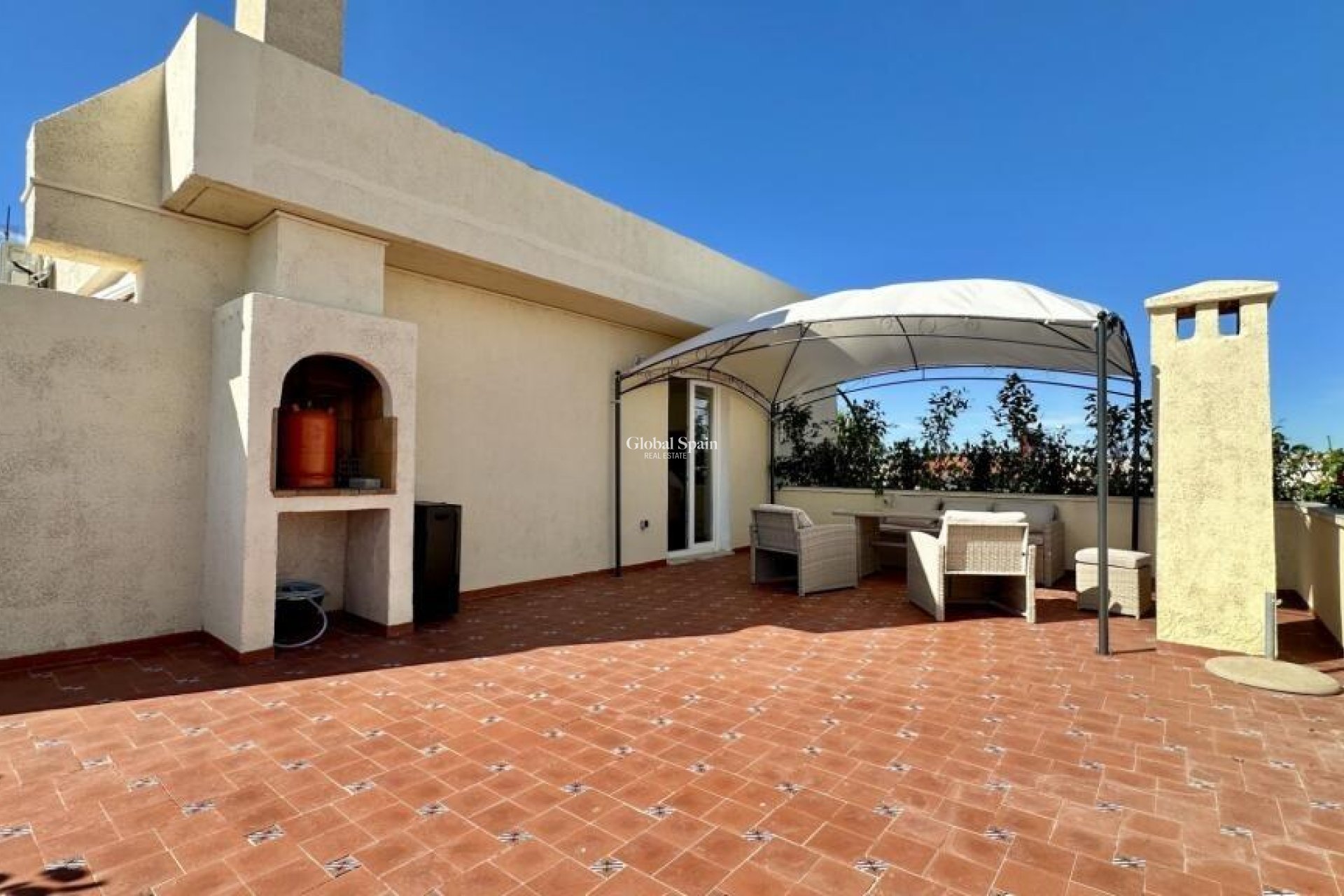 Odsprzedaż - PENTHOUSE -
TORREVIEJA - Punta Prima