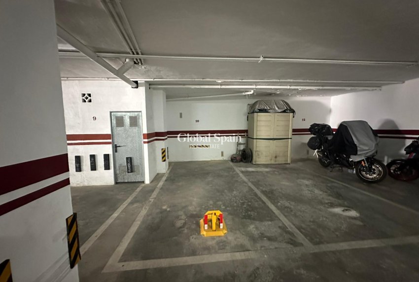 Odsprzedaż - PENTHOUSE -
TORREVIEJA - Torre la mata