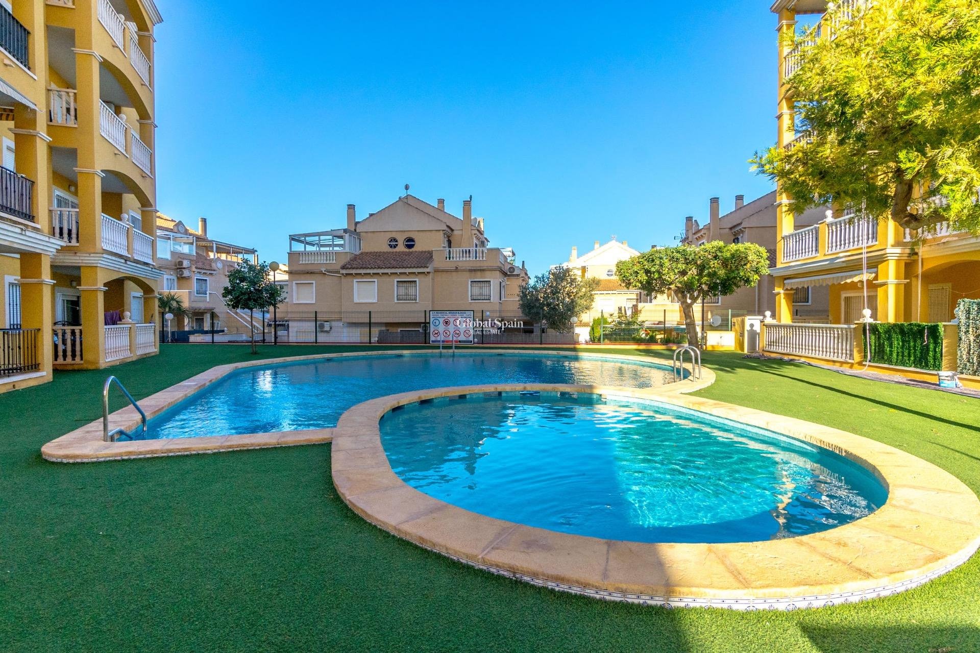 Odsprzedaż - PENTHOUSE -
TORREVIEJA - Torreblanca