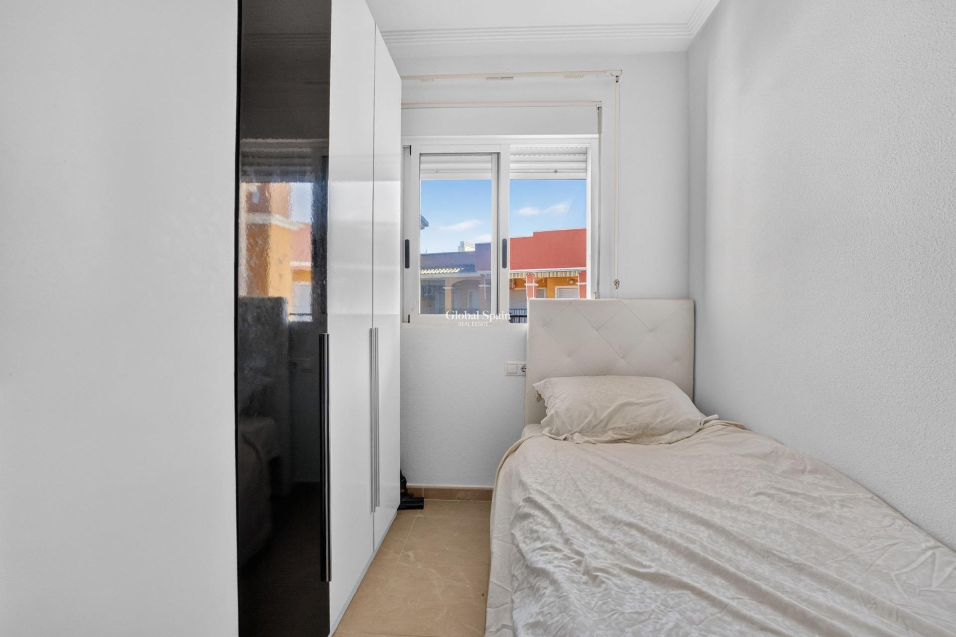 Odsprzedaż - PENTHOUSE -
TORREVIEJA - Torreblanca
