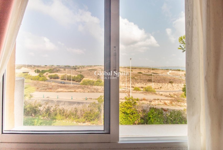 Odsprzedaż - PENTHOUSE -
TORREVIEJA - Torreblanca