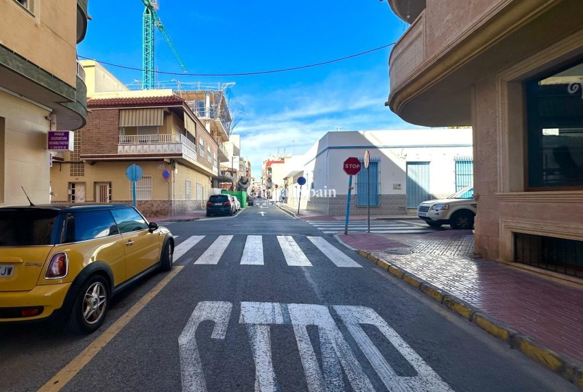 Odsprzedaż - PENTHOUSE -
TORREVIEJA - Torrevieja