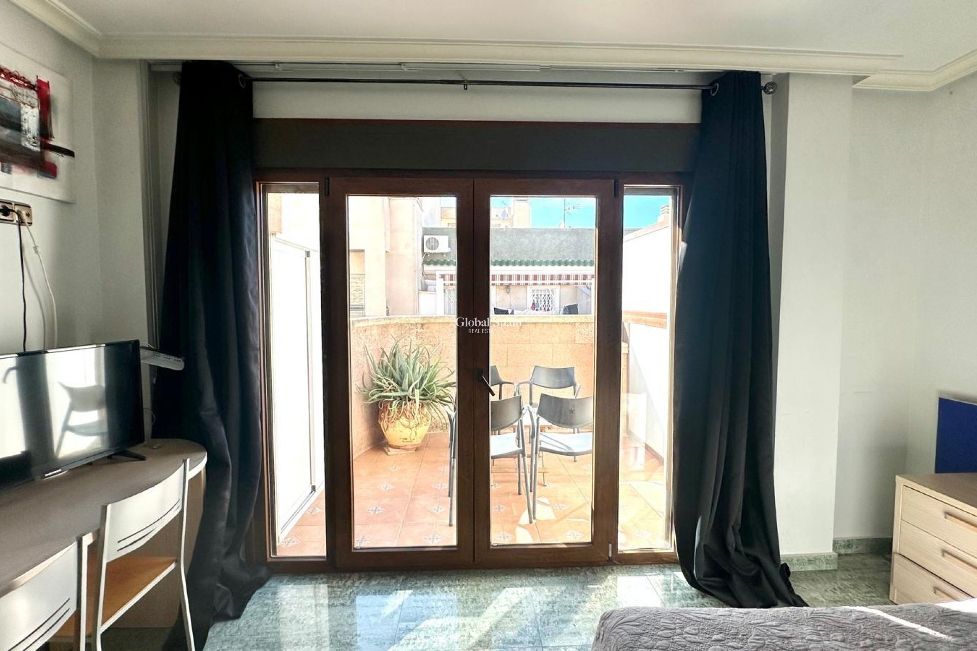 Odsprzedaż - PENTHOUSE -
TORREVIEJA - Torrevieja