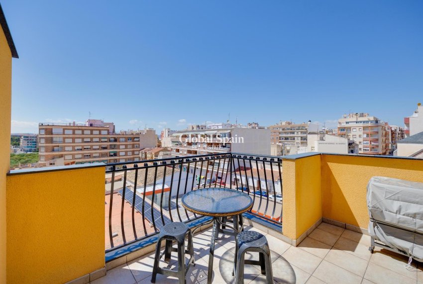 Odsprzedaż - PENTHOUSE -
TORREVIEJA - Torrevieja
