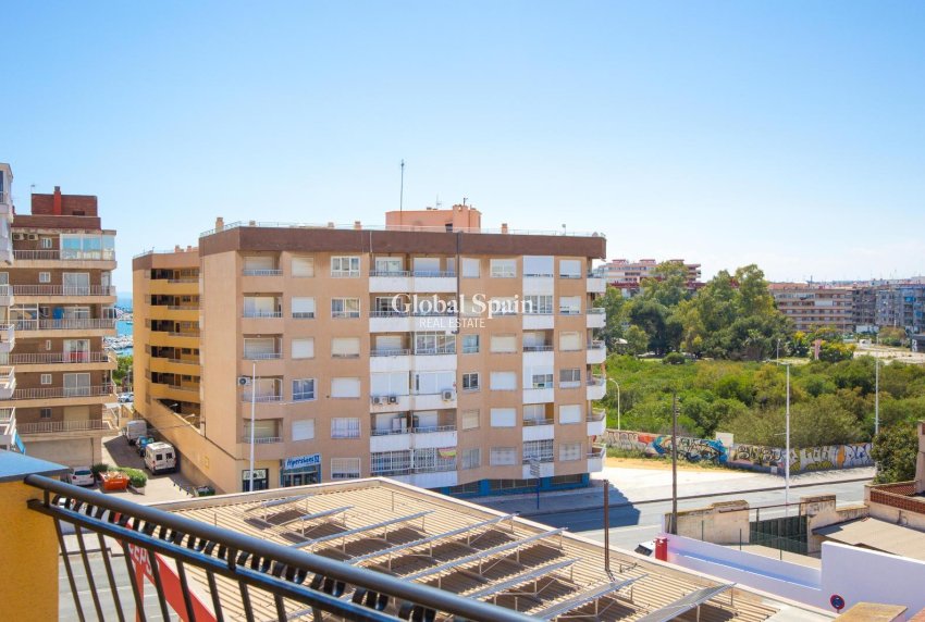 Odsprzedaż - PENTHOUSE -
TORREVIEJA - Torrevieja