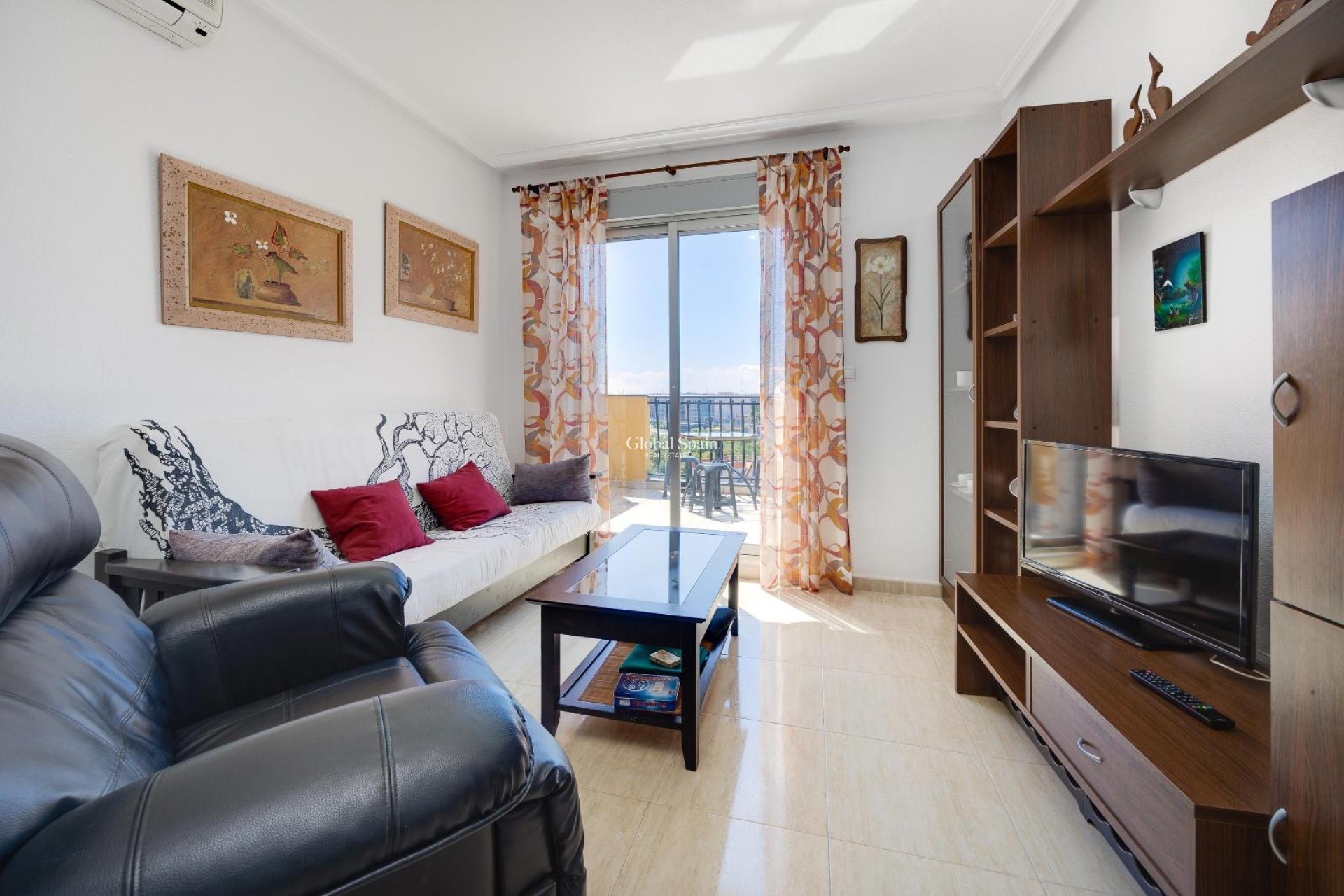 Odsprzedaż - PENTHOUSE -
TORREVIEJA - Torrevieja